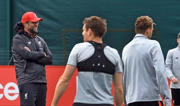 Anfield và Emirates ‘rực lửa’ ảnh 2