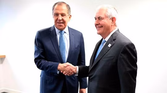 Ngoại trưởng Nga Lavrov hứa dạy người đồng cấp Mỹ Tillerson nhảy tango ảnh 1