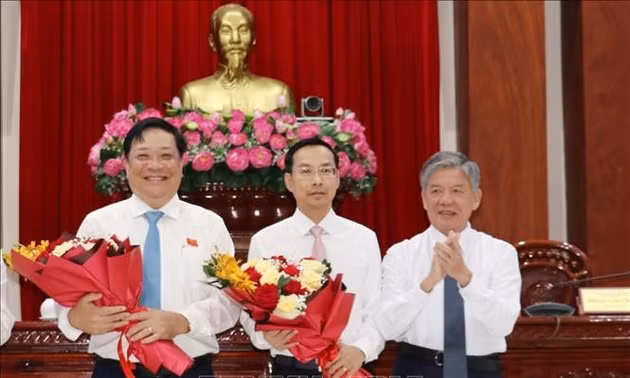 Thủ tướng phê chuẩn nhân sự tỉnh Đồng Tháp, thành phố Cần Thơ