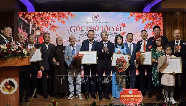 Người Hà Nội tại Đức hướng về Thủ đô, vun đắp cộng đồng đoàn kết
