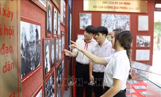Phát huy giá trị di tích gắn với phát triển du lịch