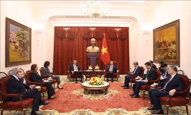 Việt Nam mong muốn tiếp tục tăng cường quan hệ hữu nghị, hợp tác với Dominica