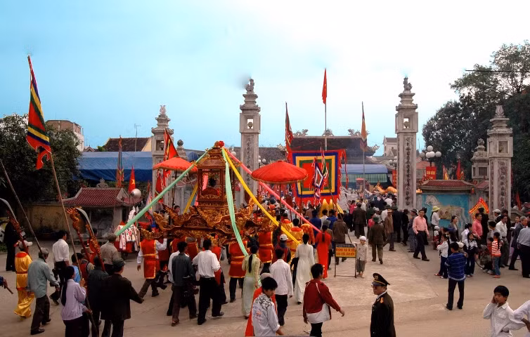 Tưng bừng lễ hội đầu xuân ảnh 1