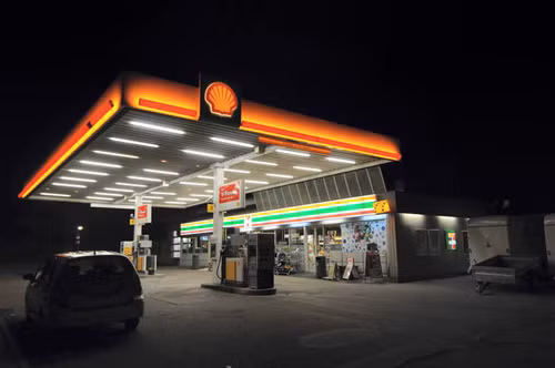 C-store, “kẻ cơ hội lì lợm” - Kỳ cuối: “Lì đòn” vượt qua khủng hoảng ảnh 1