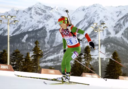 Lập kỳ tích Olympic, nữ VĐV được tặng 'Huân chương Anh hùng' ảnh 1