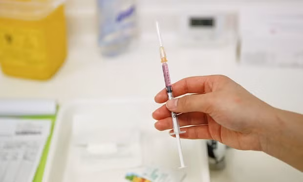Trung Quốc rúng động bê bối tiêm 250.000 liều vaccine giả cho trẻ em ảnh 2