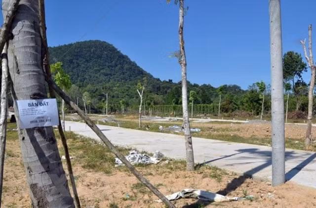 Đợi 'dài cổ' mà không có khách mua nhà trong tháng Ngâu ảnh 2