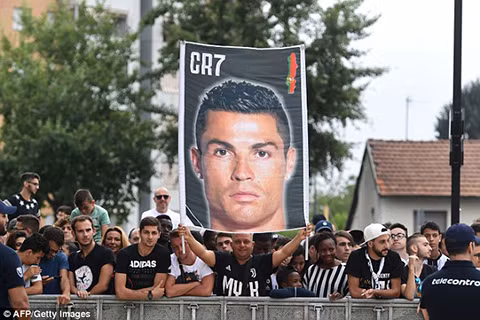 Inter chính thức lên tiếng vụ Messi; Juve định ngày Ronaldo ra mắt ảnh 5
