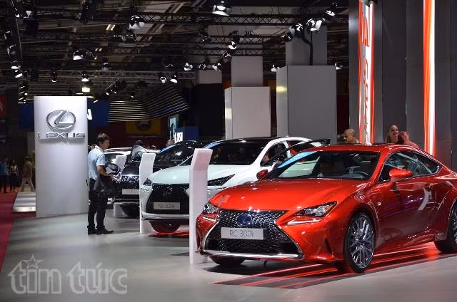 Dàn xe sang lóa mắt tại Paris Motor Show 2016 ảnh 5