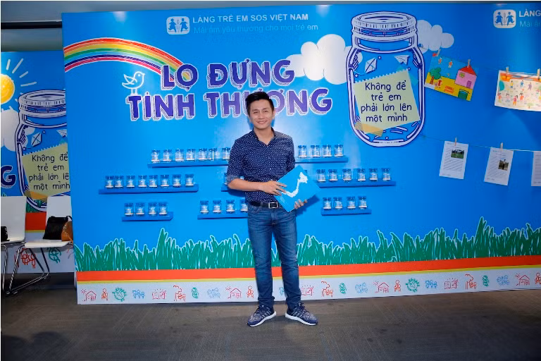 "Lọ đựng yêu thương" cho những trẻ em làng SOS ảnh 10