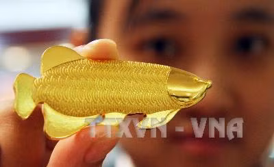 Giá vàng thế giới giảm hơn 3% ảnh 1