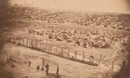 Nhà tù Andersonville. Ảnh: historydefined.net