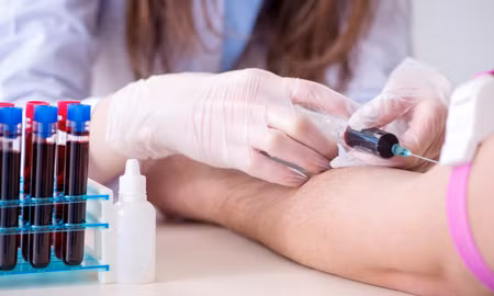 Nga: Phát triển phương pháp xét nghiệm máu giúp phát hiện sớm ung thư vú'