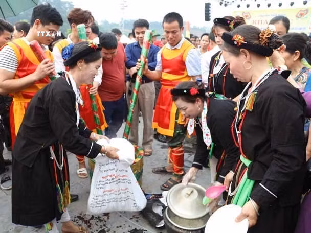 Dân tộc Sán Dìu
