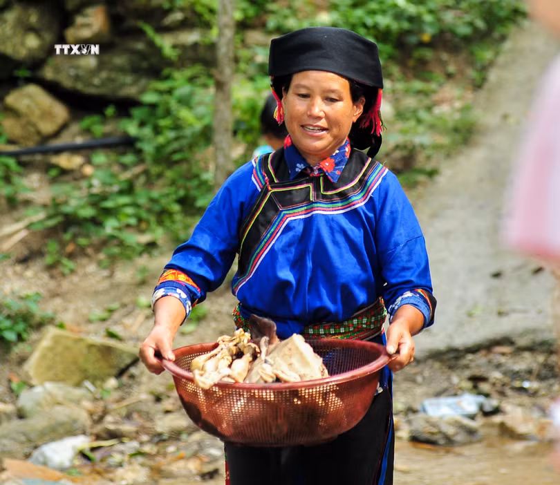 Dân tộc Cờ Lao