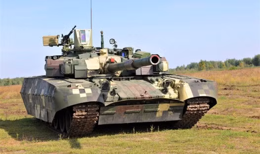 Tổng thống Ukraine điều cả đoàn xe tăng T-80 tới Donbass ảnh 1