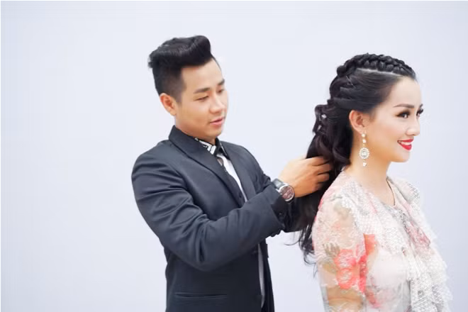 Hai MC sáng giá của chung kết The Voice 2017 ảnh 5