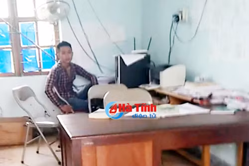 Hà Tĩnh: Nam thanh niên nghi 'ngáo đá', đập phá trụ sở xã ảnh 2