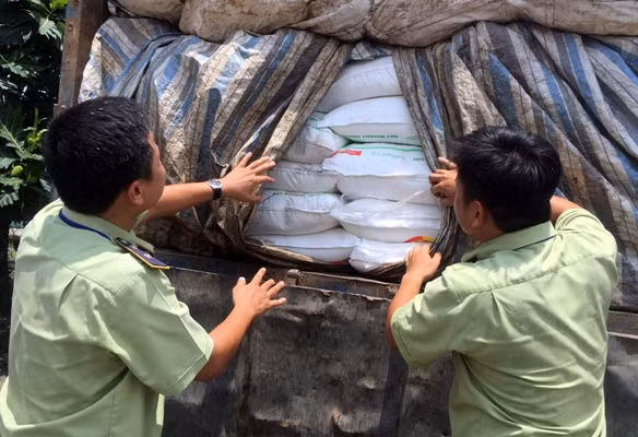 Tìm cách tiêu thụ đường tồn kho ảnh 1