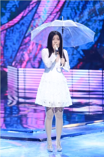 The Voice tối nay: Ali Hoàng Dương hát hit Justin Bieber, Han Sara chuyển sang nhạc Trịnh ảnh 2
