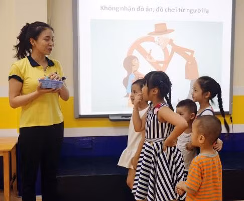 Nở rộ khóa học kỹ năng sống dịp hè ảnh 1