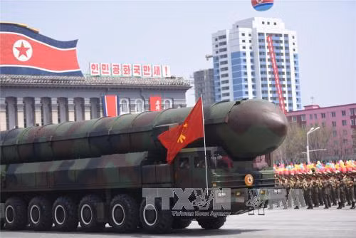 Tổng thống Hàn Quốc họp khẩn sau vụ phóng tên lửa mới nhất của Triều Tiên ảnh 1
