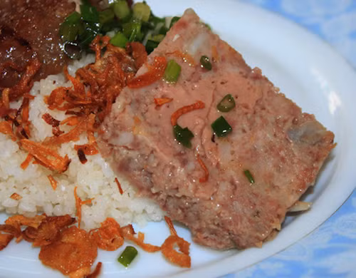 Những quán ăn 'nhỏ mà có võ' ở Sài thành ảnh 1