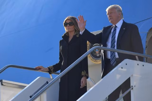 Chiêm ngưỡng những bộ cánh thời thượng của bà Melania Trump ảnh 7