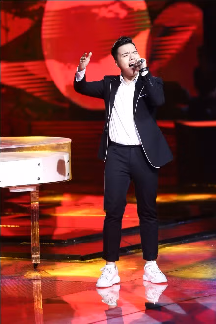The Voice 2017: Anh Đức làm mới quan họ Bắc Ninh "Người ở đừng về" ảnh 4