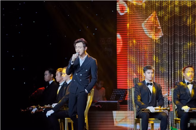 Trực tiếp chung kết 1 The Voice 2017 ảnh 2