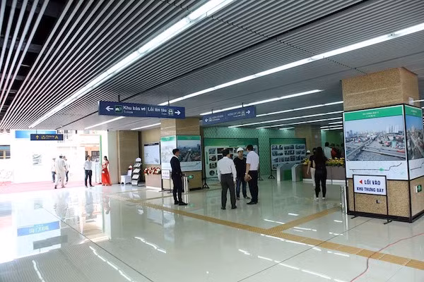 Háo hức ngày đầu tham quan nhà ga La Khê ảnh 2