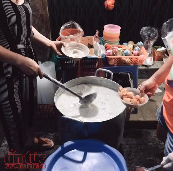 5 quán được lòng dân ăn đêm Hà Nội ảnh 2