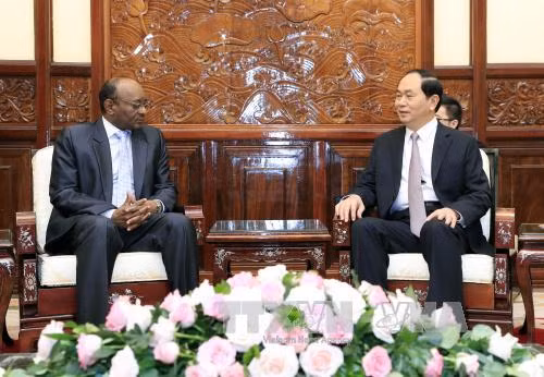 Chủ tịch nước Trần Đại Quang tiếp Đại sứ Cộng hòa Sudan chào từ biệt ảnh 1