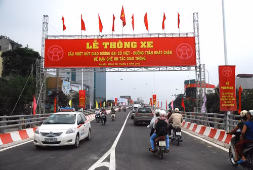 Cầu vượt Trần Khát Chân - Đại Cồ Việt đi vào hoạt động ảnh 1