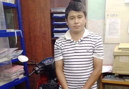 Bắt tên cướp điện thoại sau màn rượt đuổi ảnh 1