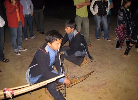 Nỗi niềm khèn Mông ảnh 2
