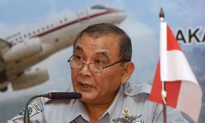 Nga: Có 3 lỗi trong vụ rơi máy bay Sukhoi ảnh 1