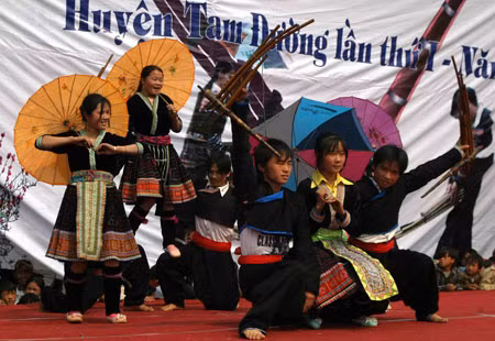 Đặc sắc ngày hội Văn hóa dân tộc Mông ảnh 2