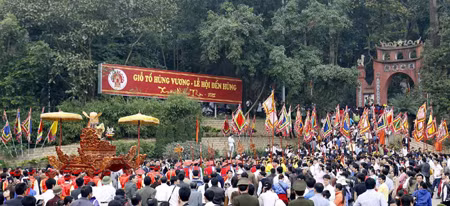 Lễ rước kiệu Đền Hùng ảnh 1