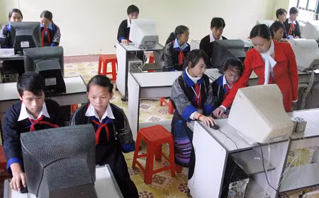 Phát triển trường PTDTNT, tạo nhân lực cho địa phương: Tiến tới sự cân bằng cho học sinh dân tộc thiểu số ảnh 1
