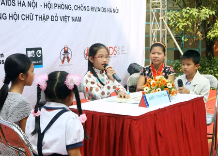 Giới trẻ hiểu biết sơ sài về HIV ảnh 2