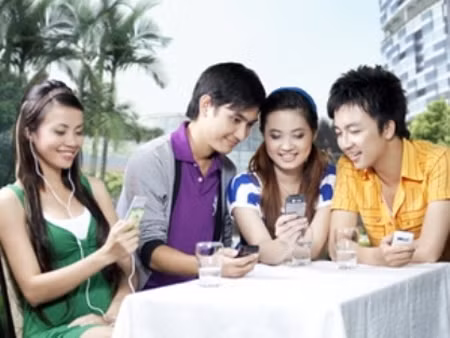 Đàm thoại vui nhộn với FunTalk và cơ hội nhận iPhone 4s ảnh 1