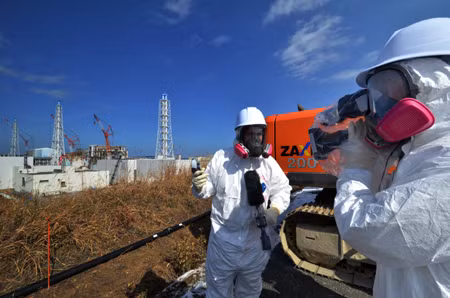 Nhà máy điện hạt nhân Fukushima 1 năm sau thảm họa ảnh 7