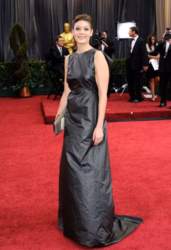 Những trang phục xấu nhất Oscar 2012 ảnh 6