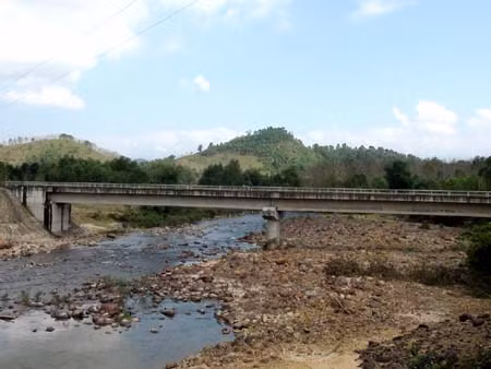 Nỗ lực giảm nghèo cho vùng đồng bào dân tộc thiểu số ảnh 1