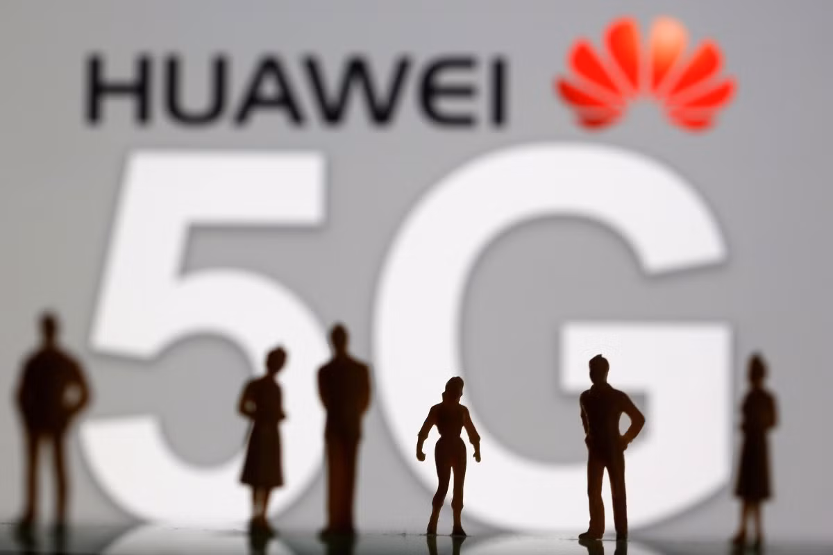 Mỹ triển khai những bước đi nhằm kìm hãm Huawei, “lá cờ tiên phong” của Trung Quốc trong chiến lược phát triển mạng 5G. Ảnh: SCMP