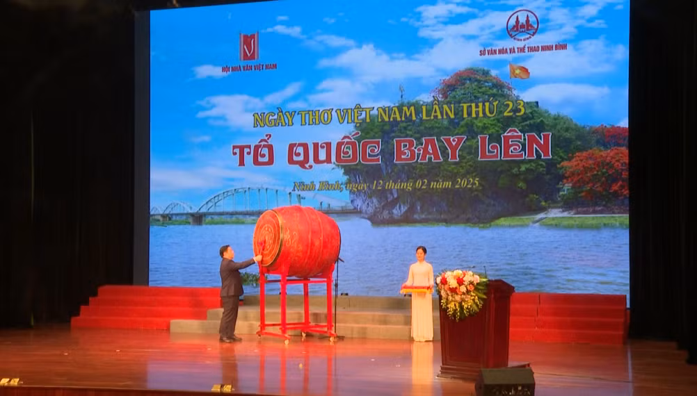 Khai mạc Ngày thơ Việt Nam lần thứ 23