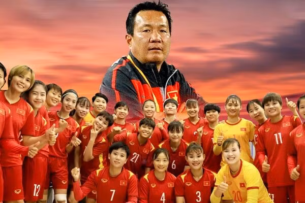 HLV Hoàng Văn Phúc - Kỳ vọng và thách thức cùng đội tuyển nữ Việt Nam