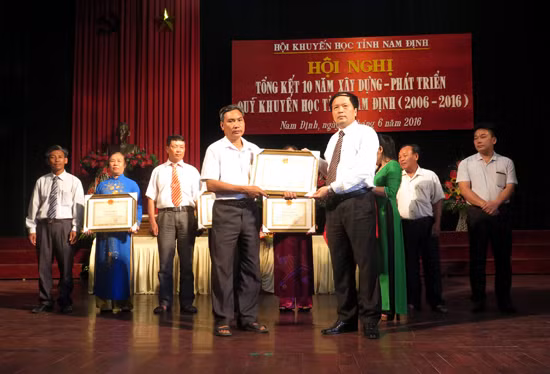Nam Định xã hội hóa công tác khuyến học ảnh 1