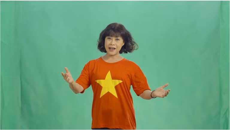 Nghệ sĩ Việt rực đỏ màu cờ với MV "Việt Nam quê hương tôi" ảnh 4